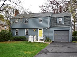 15 Ivy Ln, Newington, CT 06111