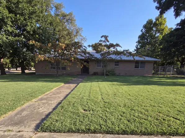 203 Hill St, Farmersville, TX 75442