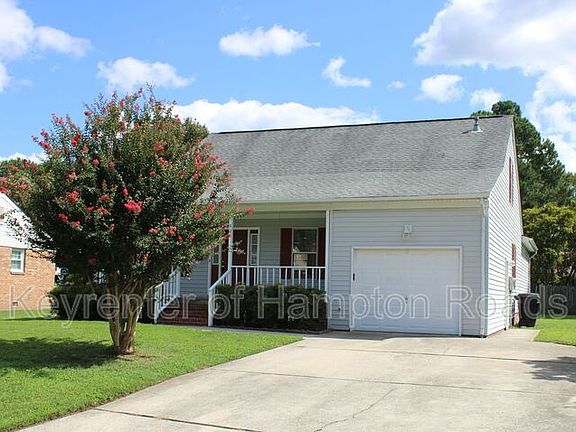 3rd image of 900 Redwood Cir