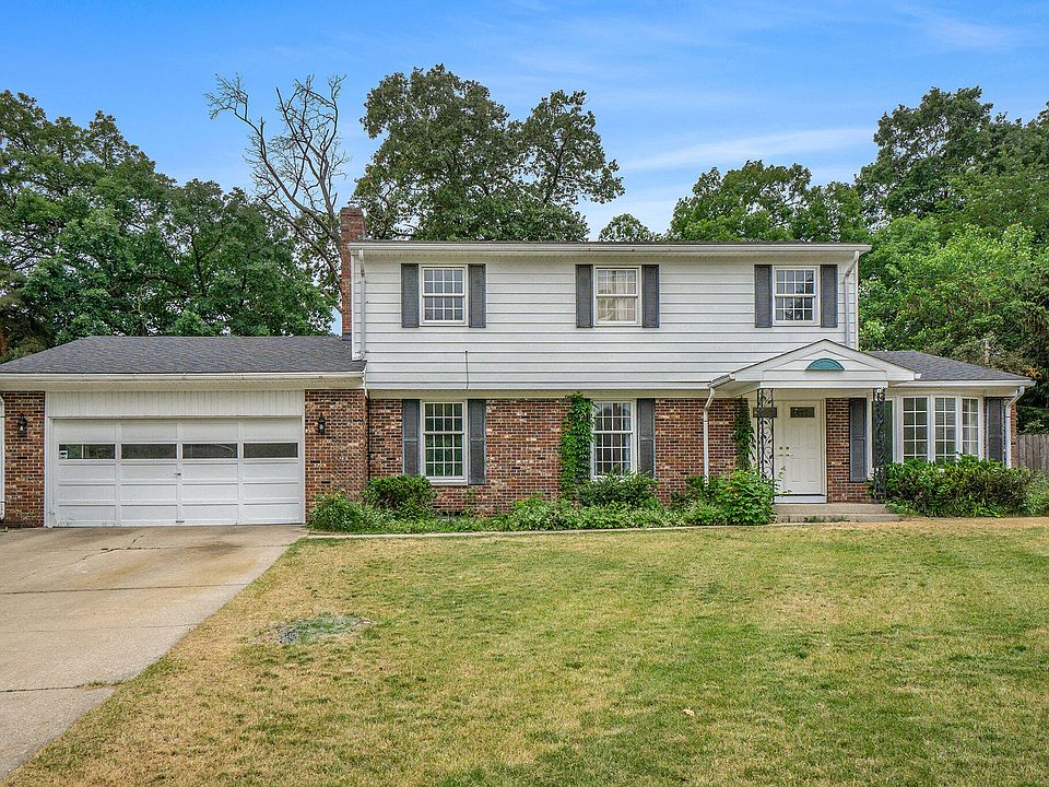 1st image of 520 Circlewood Dr S