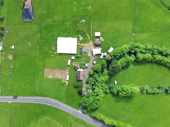 447 Boistfort Road, Chehalis, WA 98538