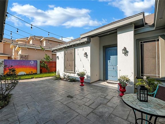 4th image of 3914 Santa Fe St