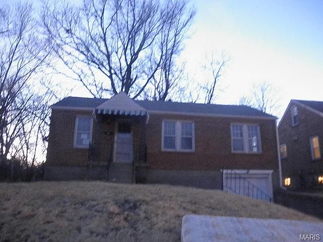 1st image of 2319 Wismer Ave