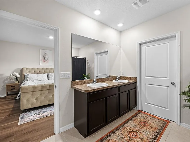 2908 Storybrook Preserve Dr — Photo 34