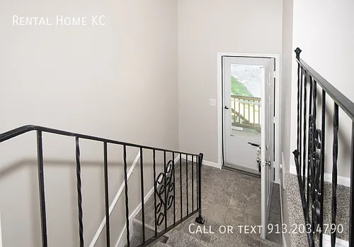 16413 W 123rd St — Photo 6