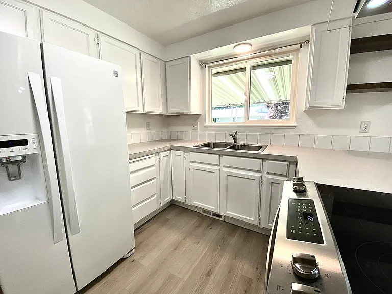 3911 S Minuteman Way — Photo 15