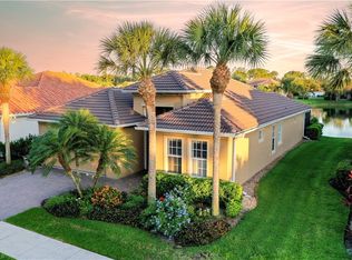 15954 Delasol LN, NAPLES, FL 34110
