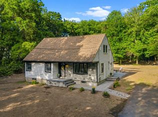 380 Brayton Rd, Tiverton, RI 02878