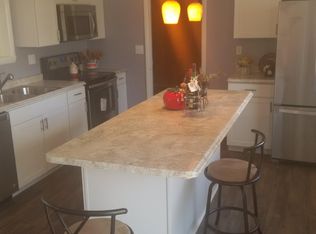 209 S Canterbury Dr, Carbondale, IL 62901