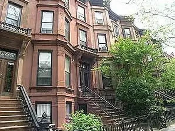 879 Union St, Brooklyn, NY 11215