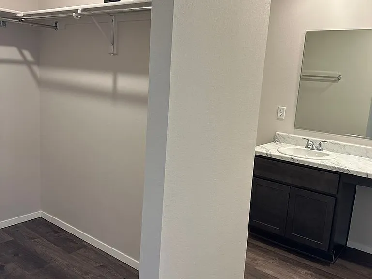 1011 W Fargo Rd — Photo 13
