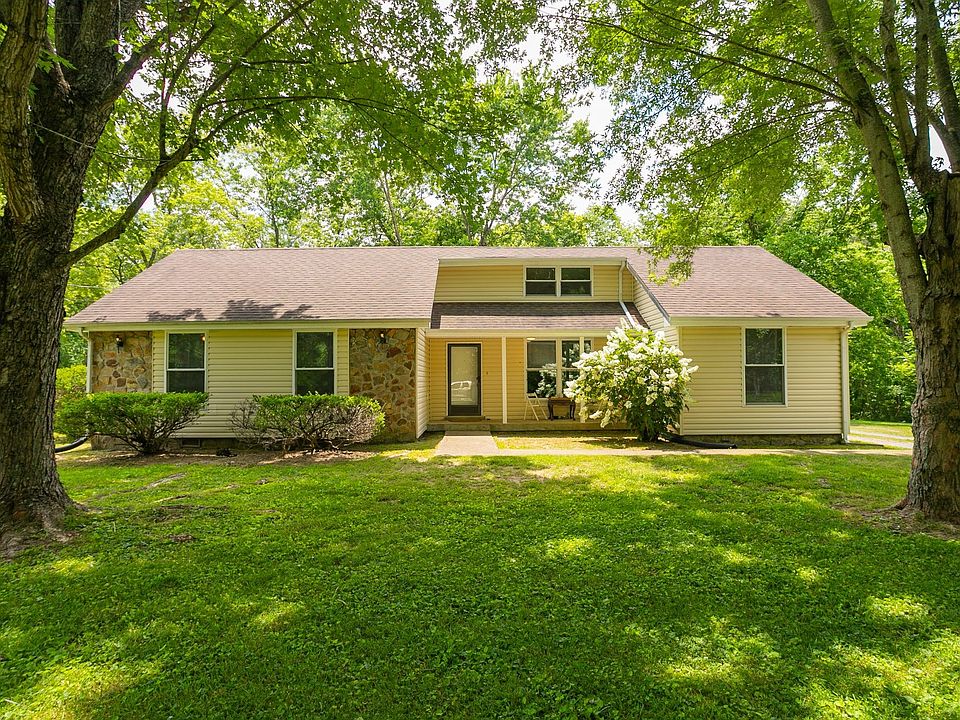1st image of 219 Hickory Ct