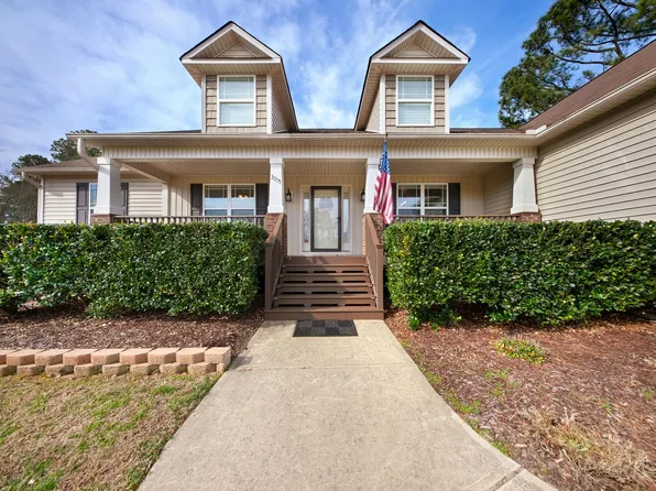 3005 Sara Grace Ln, Zebulon, NC 27597