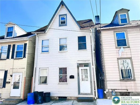 693 Pearl St, Easton, PA 18042