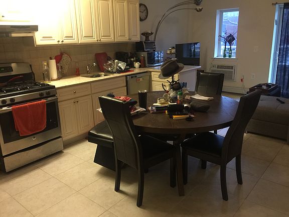 3rd image of 2602 23rd Ave
