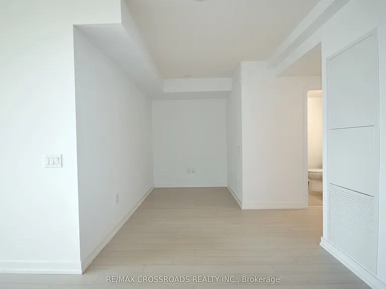 4010 Eglinton Ave W #323 — Photo 5