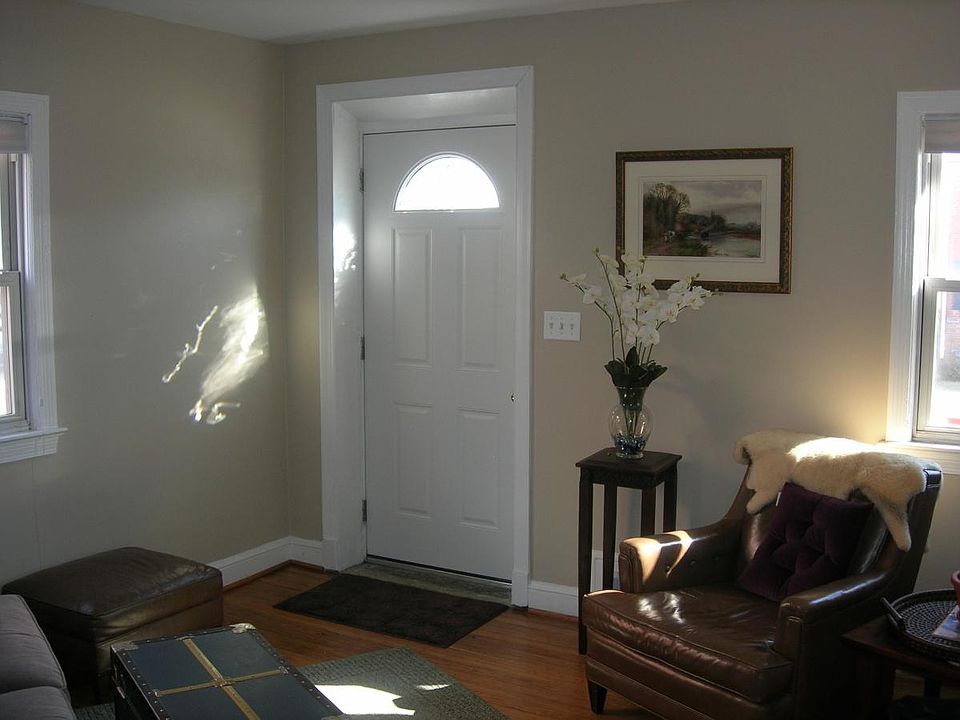1st image of 4839 9th St N