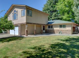 1115 Rose Valley Dr, Central Pt, OR 97502