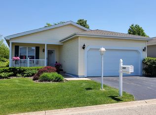 2801 Gateway Cir, Grayslake, IL 60030