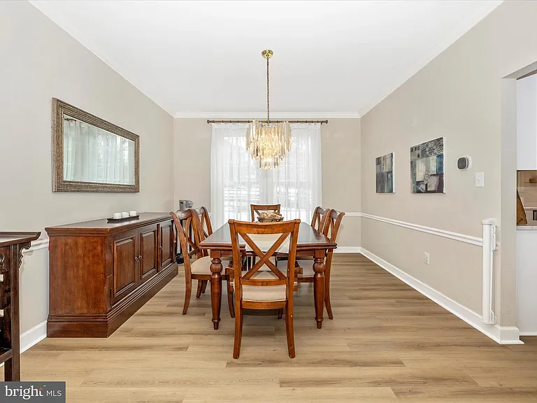 2422 Cobblestone Way — Photo 10