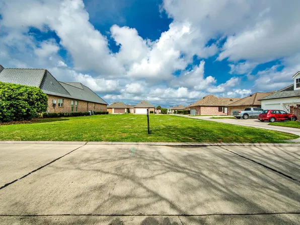 137 Rue Saint Rachel, Houma, LA 70360