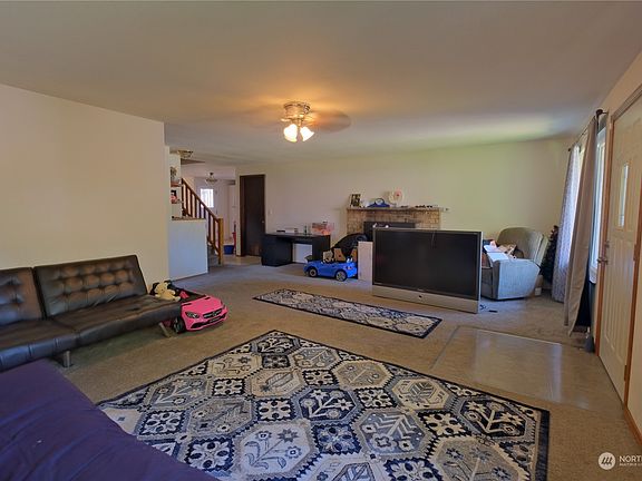 4th image of 9110 E G Street