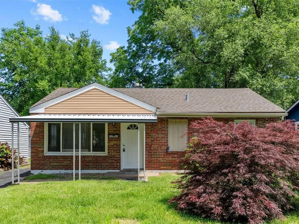 11031 Saint Ambrose Ln, Saint Ann, MO 63074