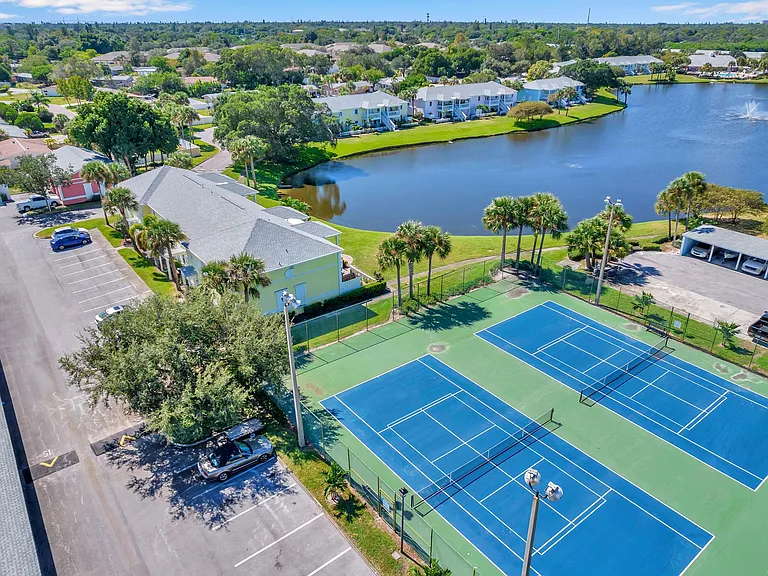 117 Pompano Dr SE #C — Photo 22