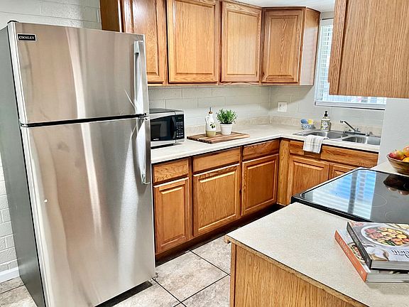 4th image of 5024 E Thomas Rd #13