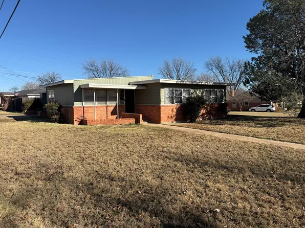 1401 Bristol Dr, Sweetwater, TX 79556