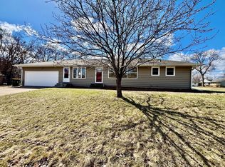 5948 York Ave N, Brooklyn Center, MN 55429