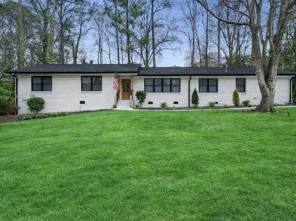 725 Starlight Ln, Atlanta, GA 30342