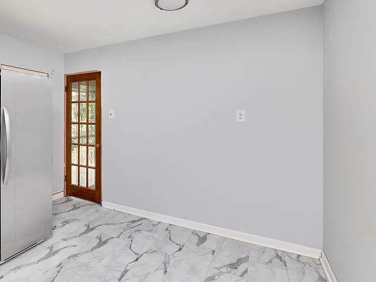 615 Superior Dr — Photo 30