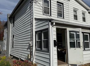 229 Chestnut St, Mount Holly, NJ 08060