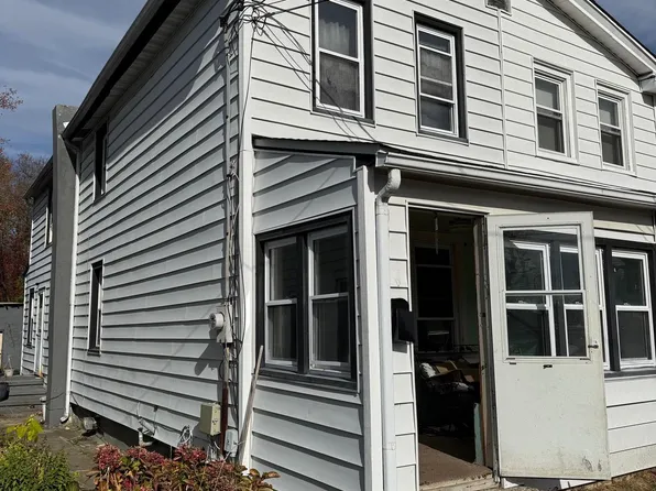 229 Chestnut St, Mount Holly, NJ 08060