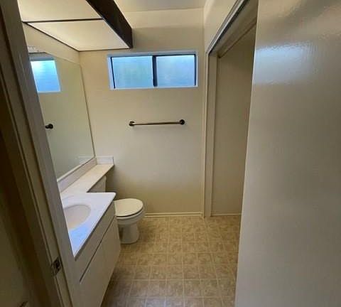 2nd image of 427 E Orange Grove Ave Unit 206
