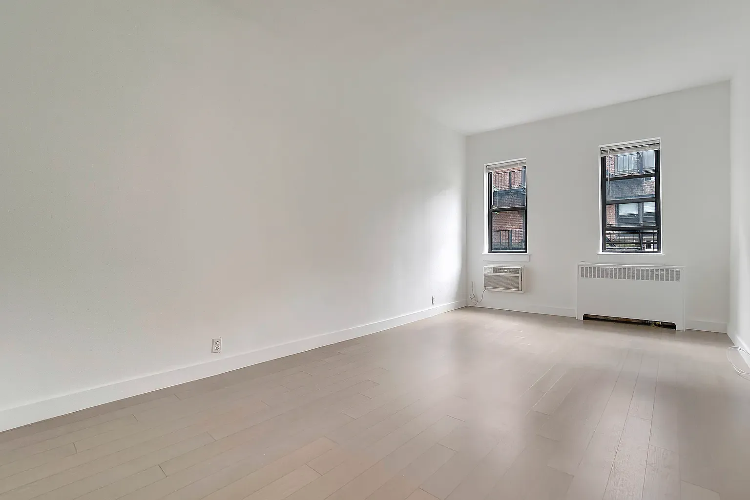148 East 30th Street — Photo 4