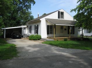 710 20th St, Charleston, IL 61920