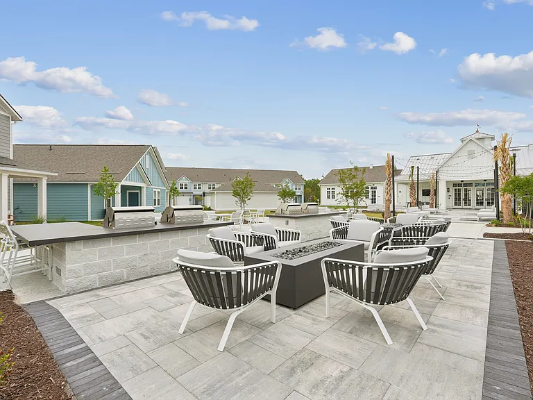 Hamlet Barclay West - Homes & Townhomes for Rent — Photo 23