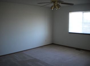 4563 N Saint James St, Bel Aire, KS 67226