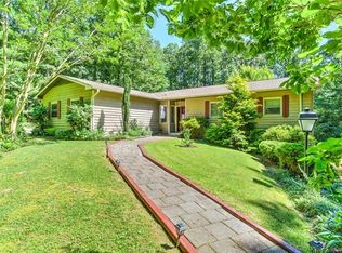 45 Sevier Dr, Hendersonville, NC 28791