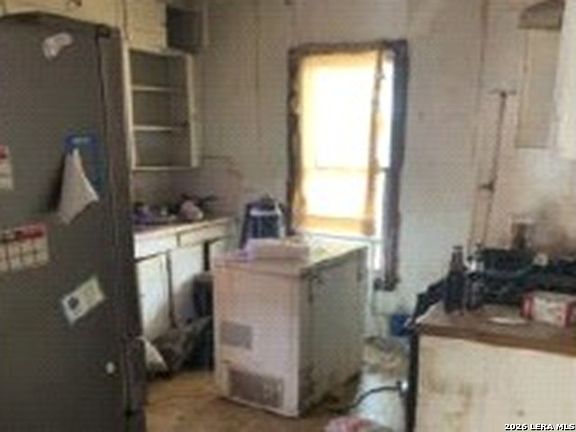 5th image of 638 W Olmos Drive