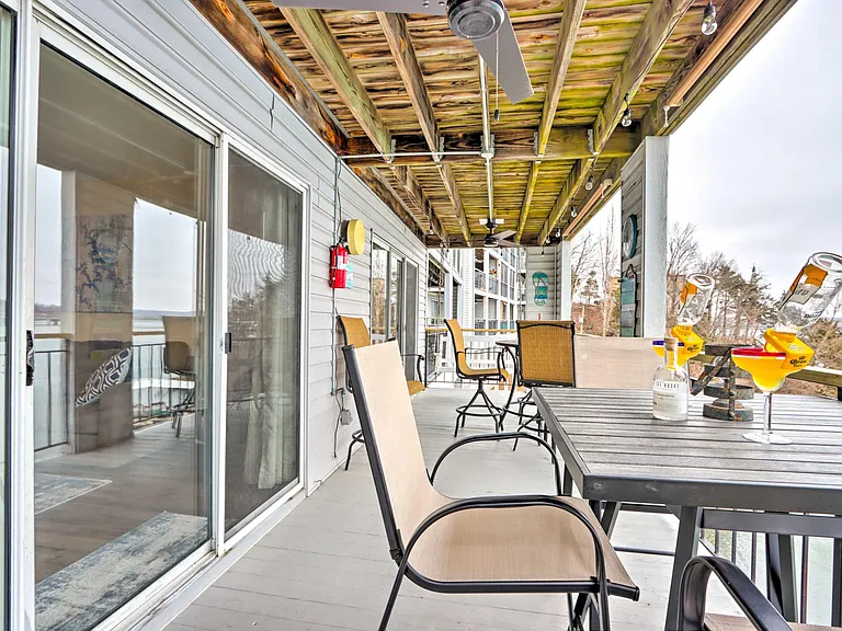 4897 Bridgepointe Dr #211 — Photo 22