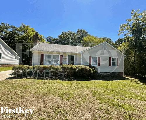 814 Dewey St Photo 1
