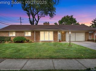25470 Kennedy St, Dearborn Heights, MI