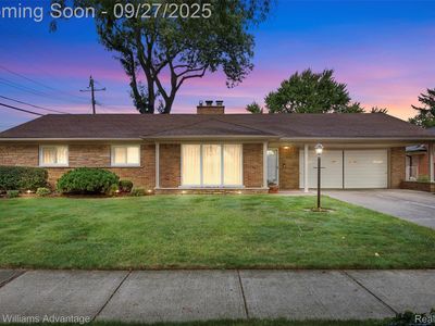25470 Kennedy St, Dearborn Heights, MI, 48127