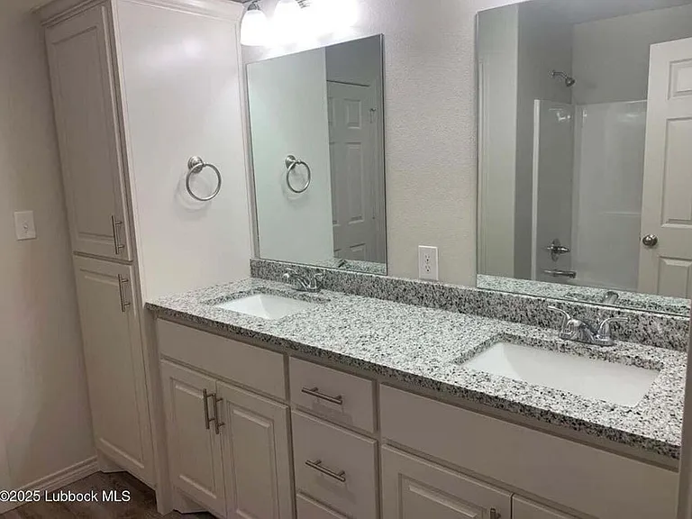 12002 Evanston Ave #B — Photo 10