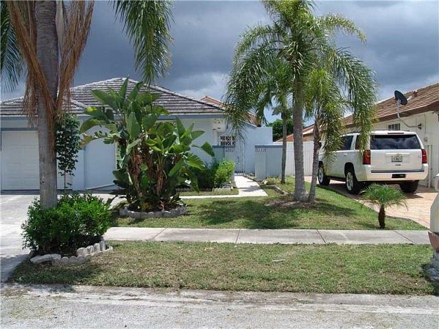 2nd image of 5881 SW 149th Ct