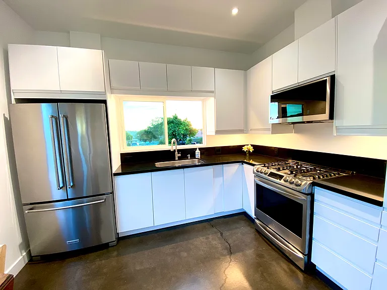 1615 San Luis Rey Ave #B — Photo 8