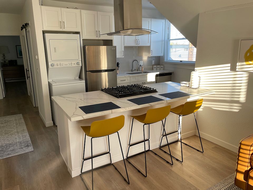 1st image of 2046 30th St APT 2